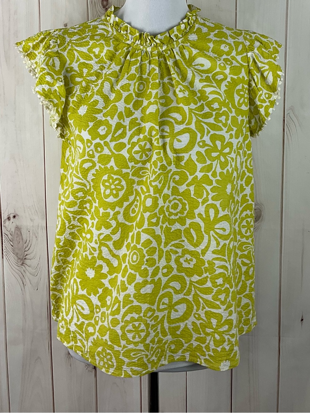 THML Womens Green White Floral Seersucker Flutter Sleeve Pom Pom Trim Top Size S